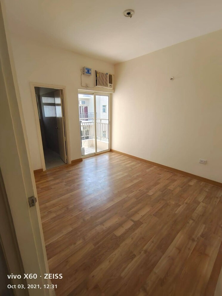 Room, puri-aman-vilas 3.5 Bedroom 1670 Sq.Ft. Apartment In Sector 89 Faridabad 8439326