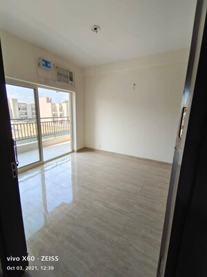 Room in 3.5 BHK Apartment at Puri Aman Vilas, Sector 89 – for Sale