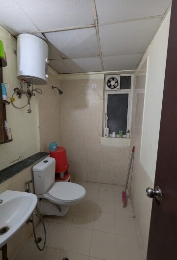Bathroom in 2 BHK Apartment at Jaypee Greens Kosmos, Sector 134 – for Rent