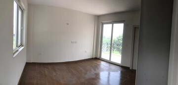 Room in 2 BHK Apartment at Sector 81 – for Rent