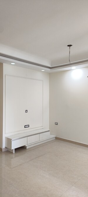 Room in 3 BHK Builder Floor at BP Homes, Sector 85 – for Sale