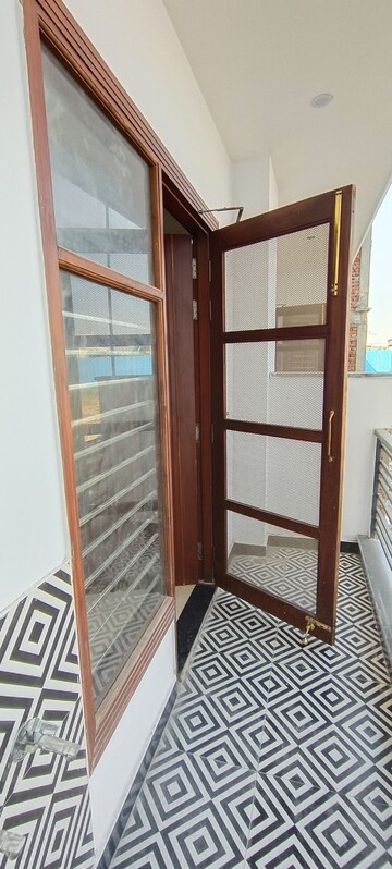 Staircase in 3 BHK Builder Floor at BP Homes, Sector 85 – for Sale