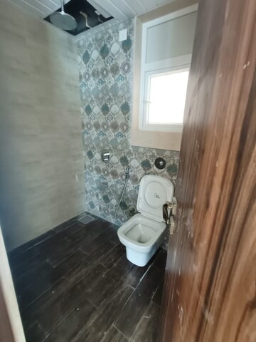 Bathroom in 3 BHK Apartment at Upper East 97, Malad East – for Rent