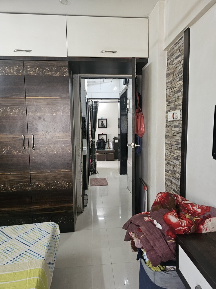  Parking, dedhia-harshgiri 1 Bedroom 580 Sq.Ft. Apartment In Dahisar East Mumbai 8439347