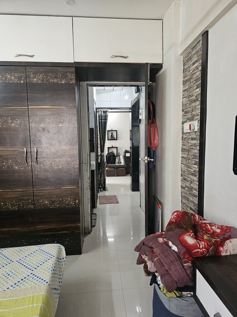  Parking, dedhia-harshgiri 1 Bedroom 580 Sq.Ft. Apartment In Dahisar East Mumbai 8439347