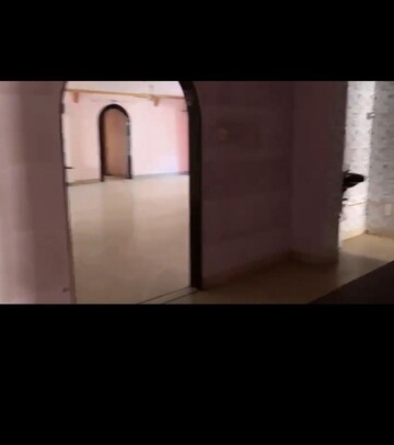 Room in 5 BHK Builder Floor at Malad East – for Sale