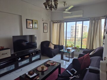 Master Bedroom in 1 BHK Apartment at Kanti Apartments, Bandra West – for Rent