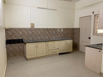 Bedroom in 3 BHK Apartment at Bandra West – for Rent