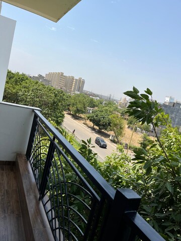 3.5 BHK Apartment For Sale in DLF The Grove, Sector 54
