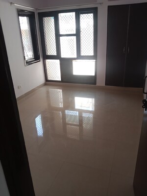 3 BHK Apartment For Sale in Rohini Sector 13