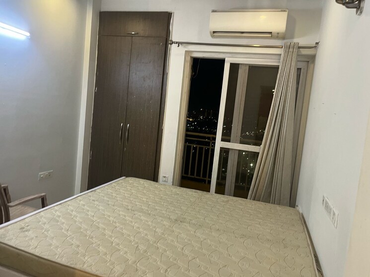 Room, antriksh-golf-view 2.5 Bedroom 1245 Sq.Ft. Apartment In Sector 78 Noida 8439450