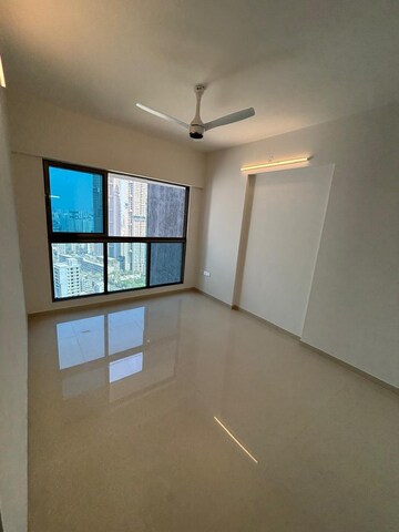 Room in 1 BHK Apartment at Veena Smart Homes, Kandivali West – for Rent