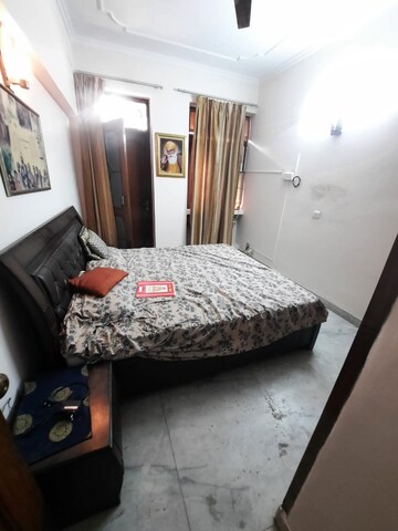 Bedroom in 3 BHK Builder Floor at Malviya Nagar – for Rent