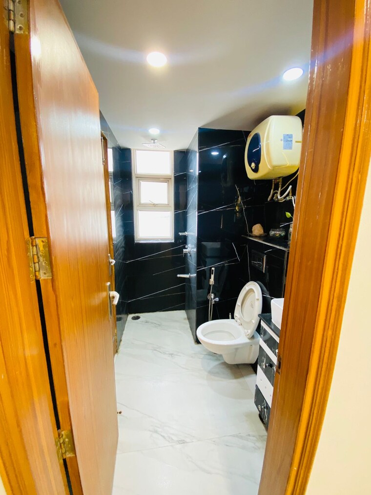 Attached Bathroom, peer mucchalla 3 Bedroom 1800 Sq.Ft. Apartment In Peer Mucchalla Zirakpur 8439470