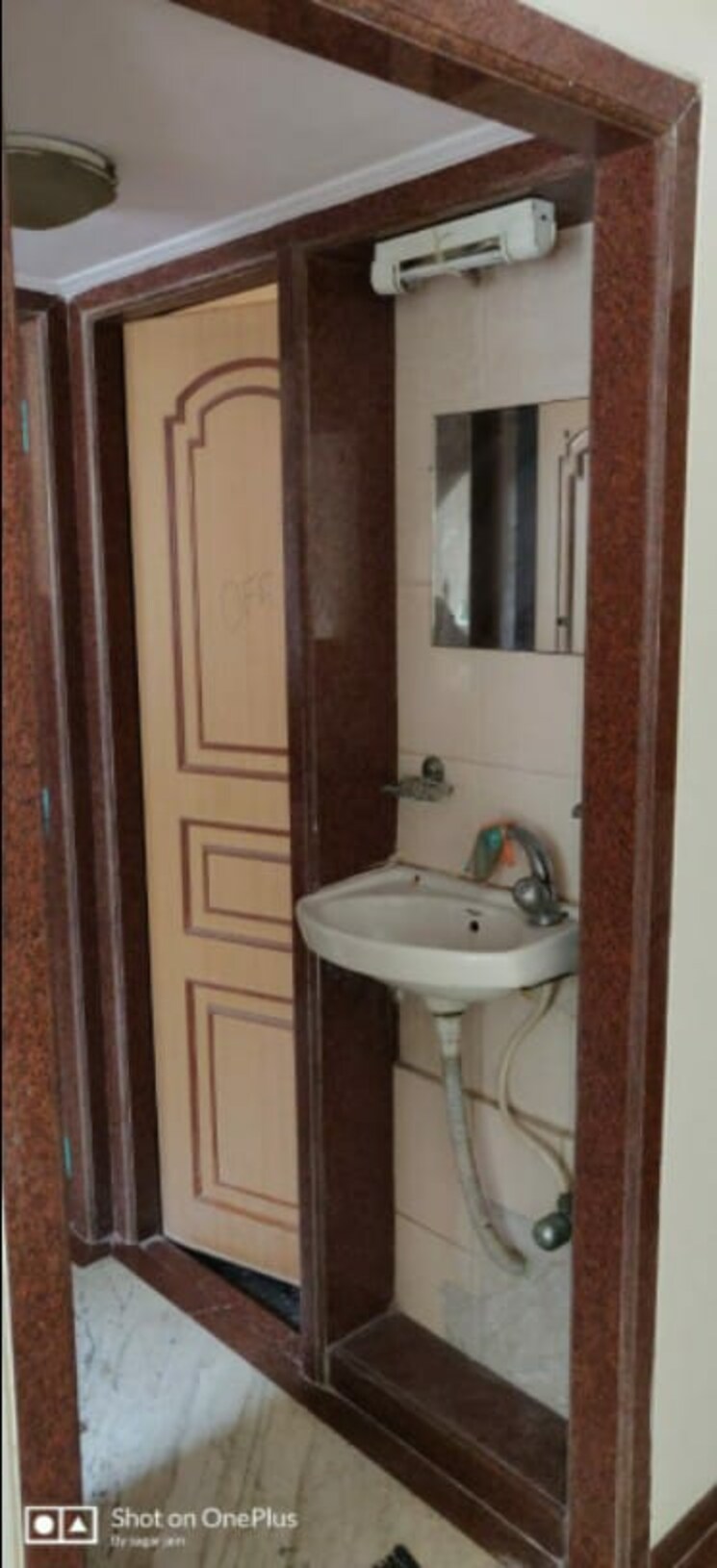 Bathroom, shree-mahavir-darshan 1 Bedroom 536 Sq.Ft. Apartment In Lower Parel Mumbai 8439478