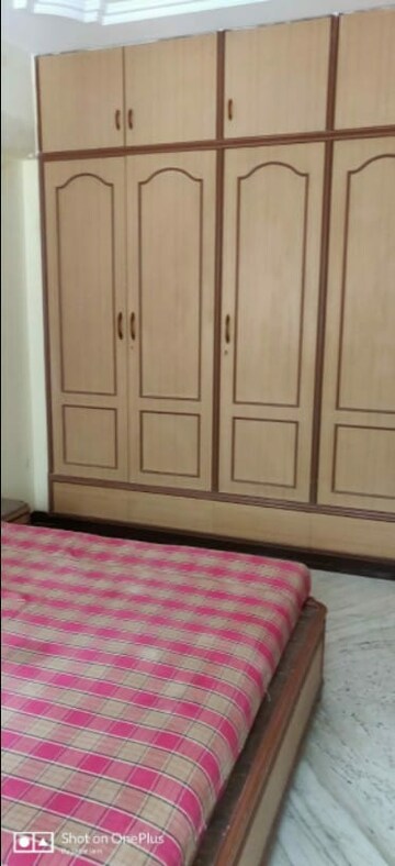 Room in 1 BHK Apartment at Shree Mahavir Darshan, Lower Parel – for Rent