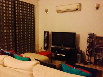 Living Room in 5 BHK Villa at Vipul Tatvam Villas, Sector 48 – for Sale