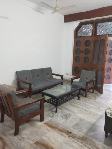 2 BHK Independent House For Rent in RWA Apartments Sector 39, Sector 39
