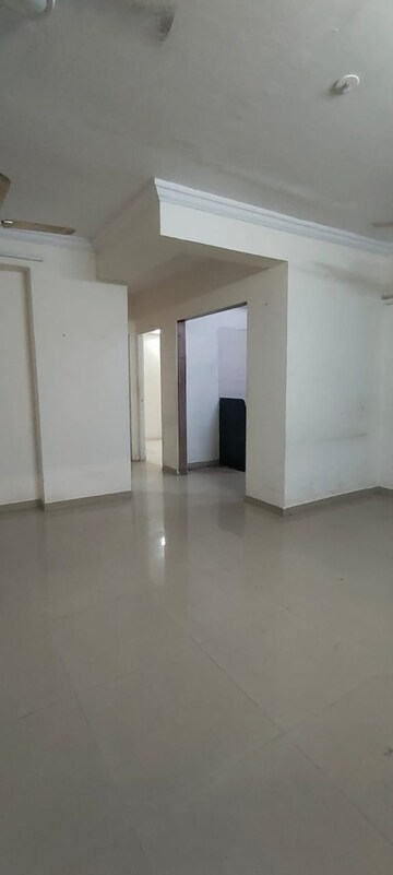 Room in 2 BHK Apartment at Raj Paradise B Wing CHS Ltd, Andheri East – for Rent
