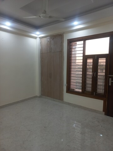 Staircase in 3 BHK Builder Floor at RPS Palm Drive, Sector 88 – for Rent