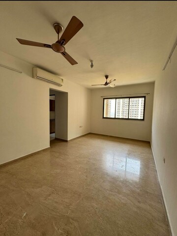 Room in 2 BHK Apartment at Lodha Splendora, Ghodbunder Road – for Rent