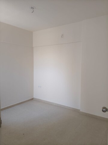 Room in 2 BHK Apartment at Runwal Gardens, Dombivli East – for Rent