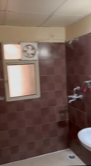 Furnished Amenities in 2 BHK Apartment at Mahagun Mascot, Sain Vihar – for Sale