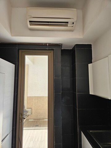 Building Lobby in 3.5 BHK Apartment at M3M Golf Estate, Sector 65 – for Rent