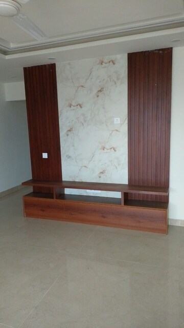 Room in 4 BHK Apartment at Maya Green Lotus Saksham, International Airport Road – for Rent