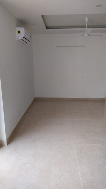 Room in 4 BHK Apartment at Maya Green Lotus Saksham, International Airport Road – for Rent
