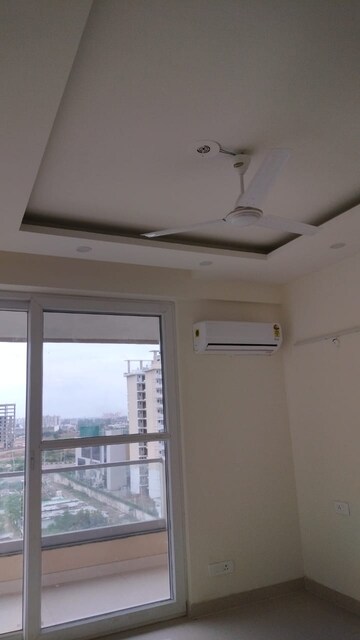 Room in 4 BHK Apartment at Maya Green Lotus Saksham, International Airport Road – for Rent