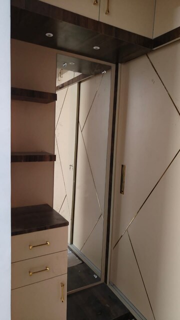 Furnished Amenities in 3 BHK Apartment at Rishita Manhattan, Gomti Nagar – for Rent