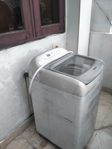 Bathroom in 1 BHK Apartment at City Heights, Sector 39 – for Rent