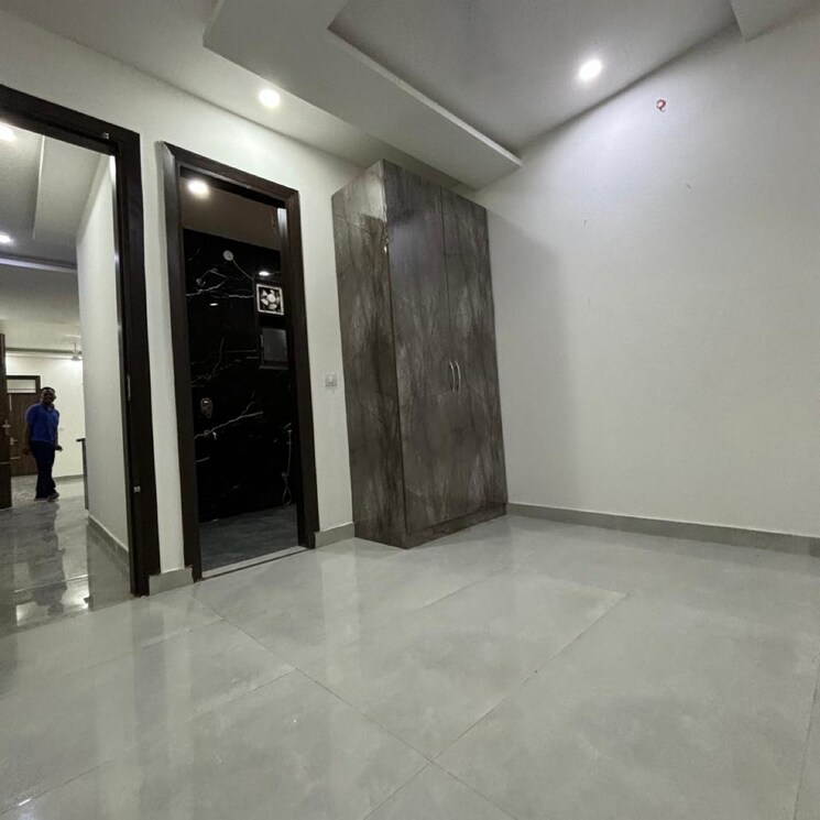 Room, risland-sky-mansion 3 Bedroom 150 Sq.Yd. Builder Floor In Chattarpur Delhi 8439709