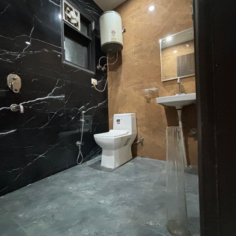 Attached Bathroom, risland-sky-mansion 3 Bedroom 150 Sq.Yd. Builder Floor In Chattarpur Delhi 8439709