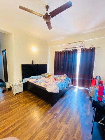 2.5 BHK Apartment For Rent in Aims Golf City, Sector 75
