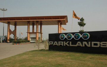 Plot For Sale in BPTP Parkland, Sector 75