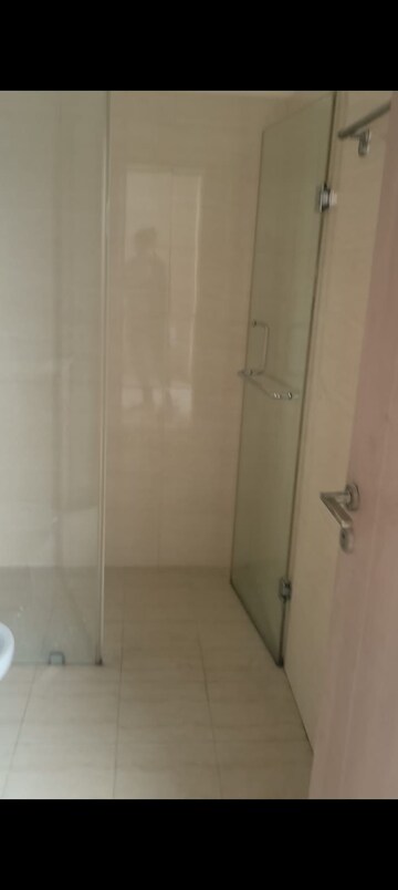 Bathroom in 3.5 BHK Apartment at Dlf New Town Heights, Rajarhat New Town – for Sale