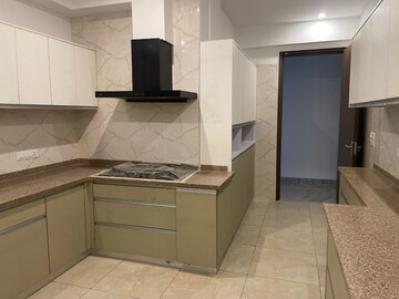 Kitchen in 3 BHK Apartment at DLF Royale Residences, Dlf Phase I – for Rent