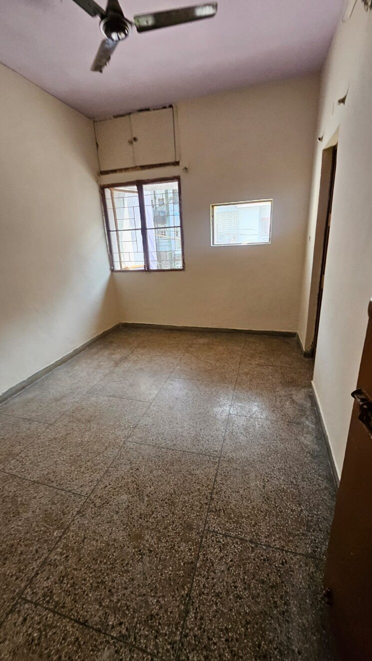 Room, govindpuri 2 Bedroom 650 Sq.Ft. Builder Floor In Govindpuri Delhi 8440005