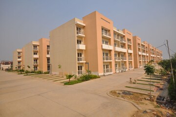 3 BHK Builder Floor For Sale in BPTP Parkland, Sector 75