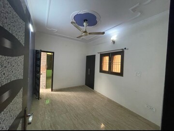 Room in 2 BHK Builder Floor at Govindpuri – for Rent