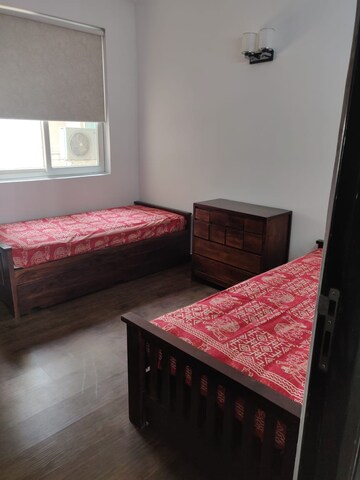 Bedroom in 3 BHK Apartment at DLF The Princeton Estate, Dlf Phase V – for Rent