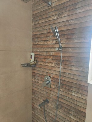 Furnished Amenities in 3 BHK Apartment at Vipul Greens, Sector 48 – for Sale