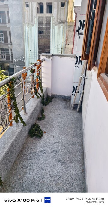 Balcony in 3 BHK Builder Floor at Sector 82 – for Rent