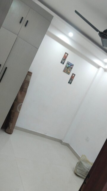 Furnished Amenities in 1 BHK Builder Floor at Govindpuri – for Rent