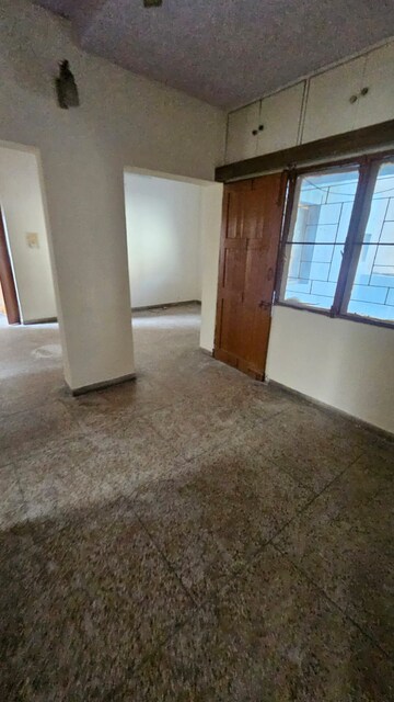 Room in 1 BHK Builder Floor at Govindpuri – for Rent