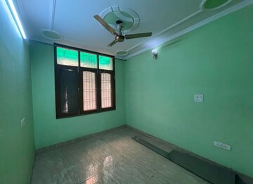 Room in 2 BHK Builder Floor at Govindpuri – for Rent