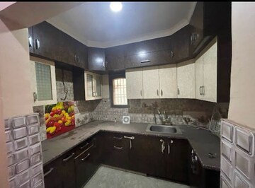 2 BHK Builder Floor For Rent in Govindpuri