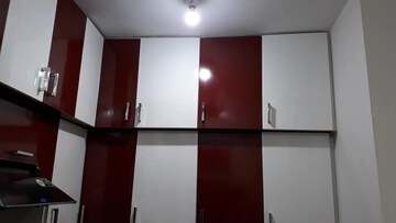 Room in 3 BHK Apartment at Mahagun Mywoods, Sector 16c Greater Noida – for Rent
